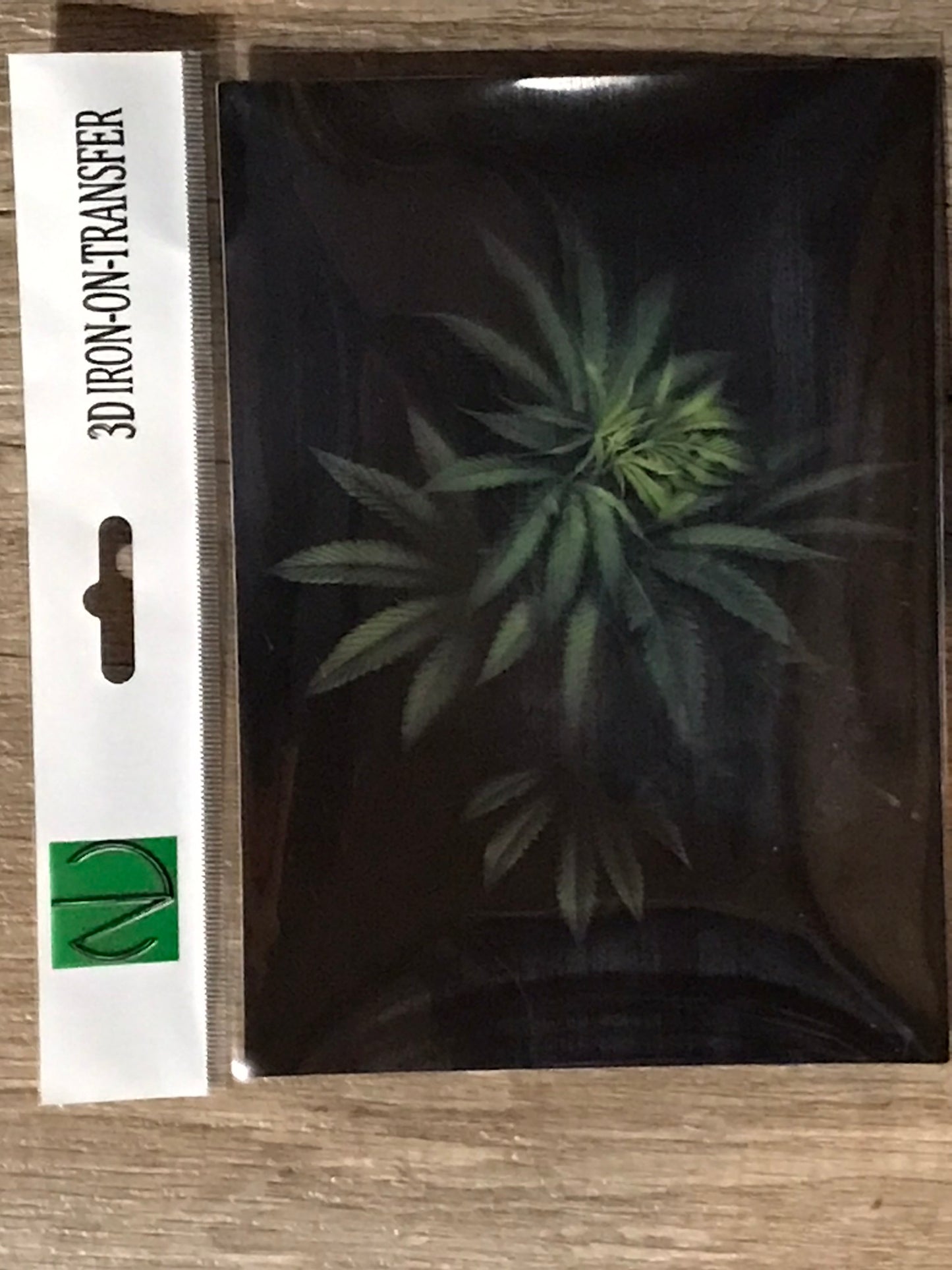 LEAVES GREEN 3D LENTICULAR IRON-ON TRANSFER FOR CLOTHING AND ACCESSORIES