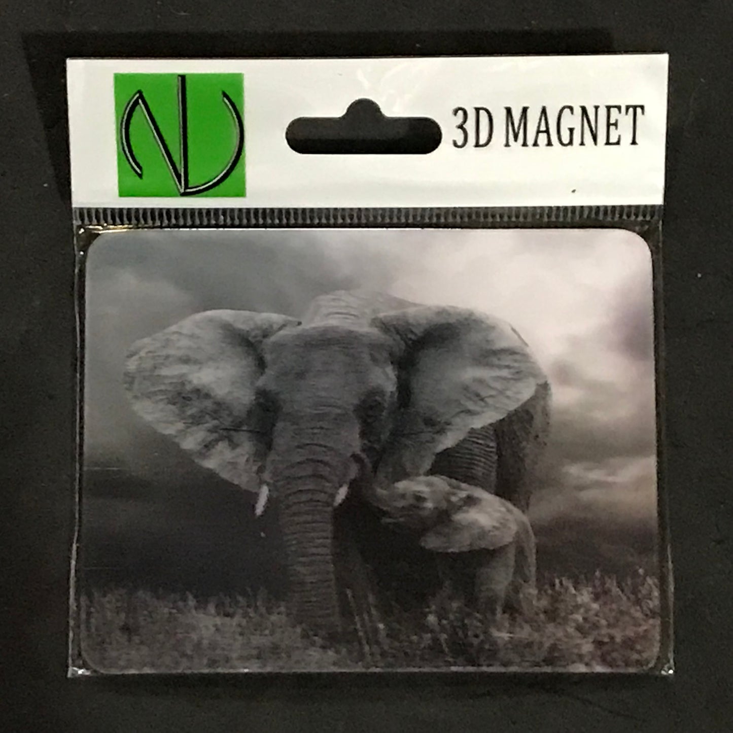 ELEPHANTS 3D LENTICULAR MAGNET 2.75" X 3.5"