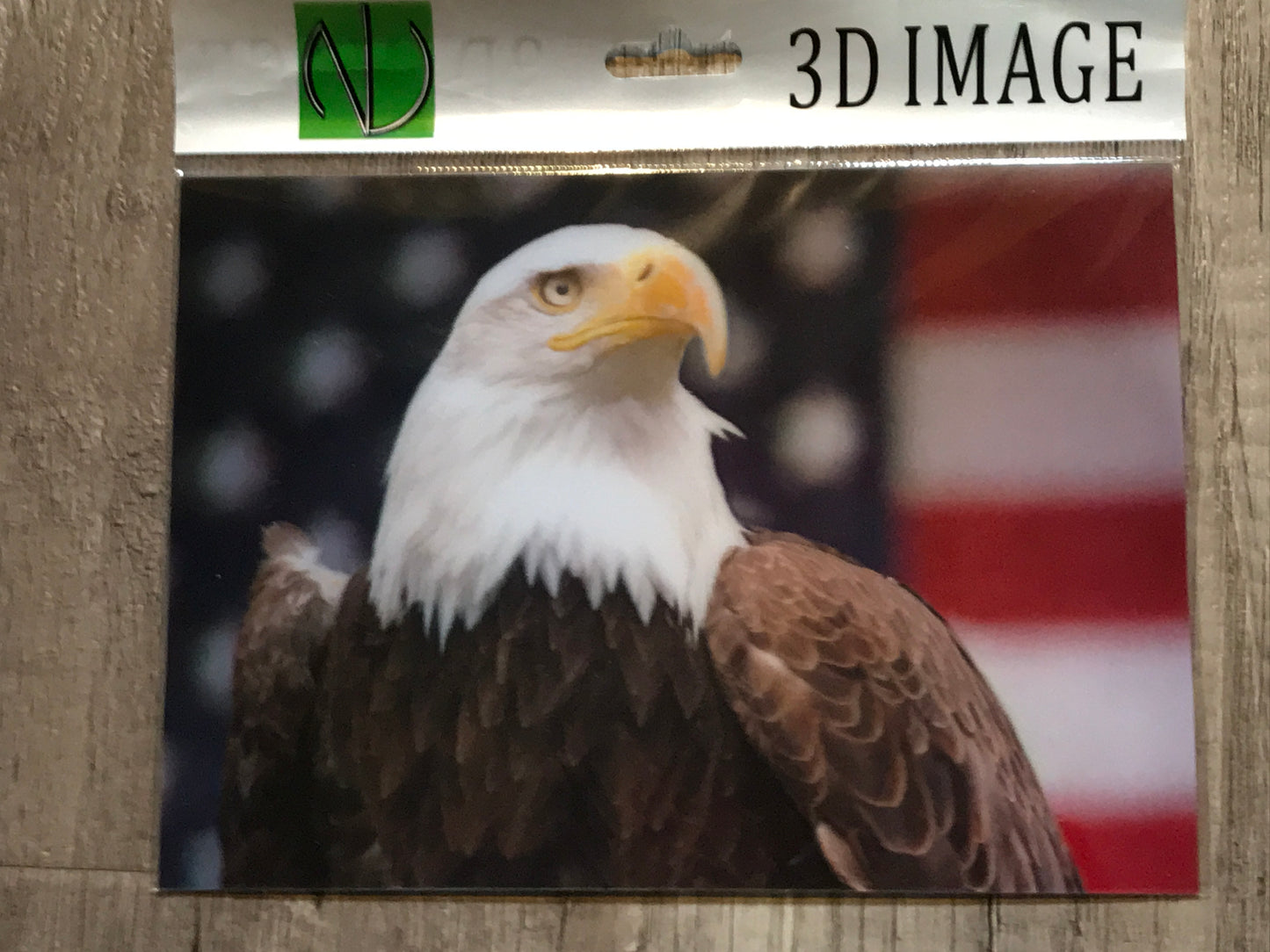 AMERICAN BALD EAGLE WITH FLAG 3D LENTICULAR FLAT 5" X 7"